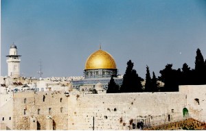 Ο Θόλος του Βράχου στο Όρος του Ναού (כיפת הסלע‎) - Ιερουσαλήμ, είναι το παλαιότερο διατηρημένο (από το 691) μουσουλμανικό κτίσμα στον κόσμο