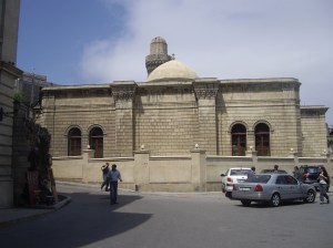 Μπακού: η αισθητική πολλών τζαμιών στο Αζερμπαϊτζάν είναι πιο κοντά στην Τουρκία και στα Βαλκάνια