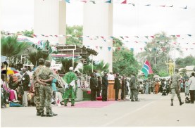 Μπαίνοντας στην Γκάμπια έπεσα σε εμπρηστική ομιλία του δικτάτορα AlHaji Yahya Jammeh