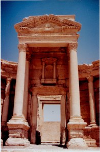 Συμμετρία και αρμονία γης και ουρανού