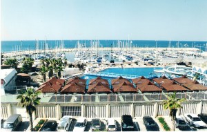 Το Δυτικό Τελ Αβίβ μοιάζει με την παραλιακή προς το Φάληρο