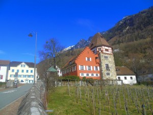 κοκκινο σπιτι